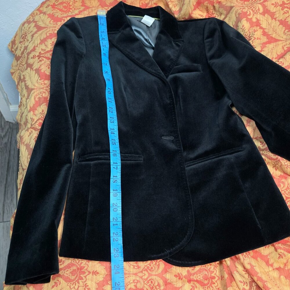 J.Crew Velvet Blazer 6P – Luxe, Timeless & Perfectly Tailored